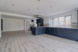 Kitchen/Diner- click for photo gallery
